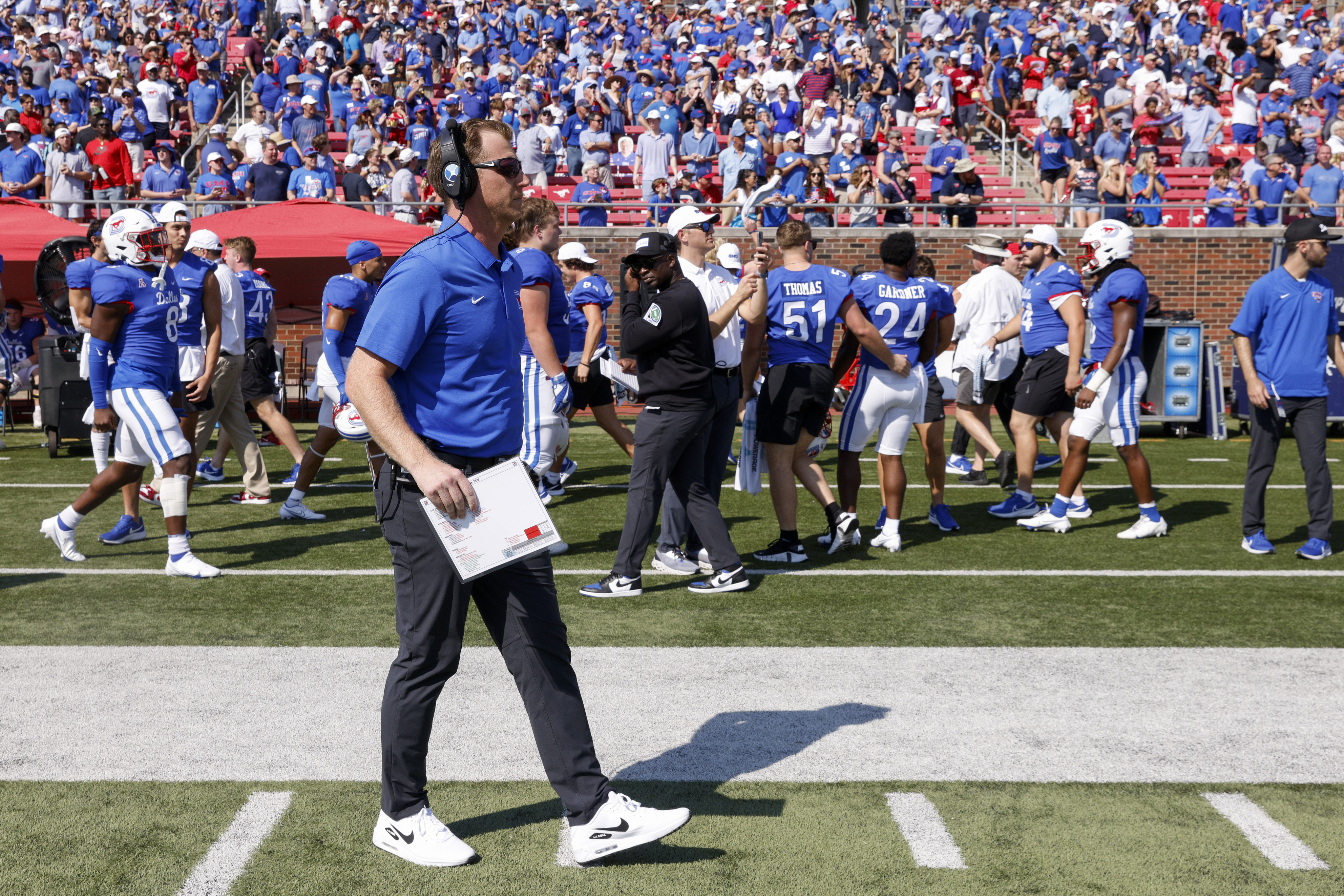 Football: Johnson, UNT defense preparing for SMU's Buechele