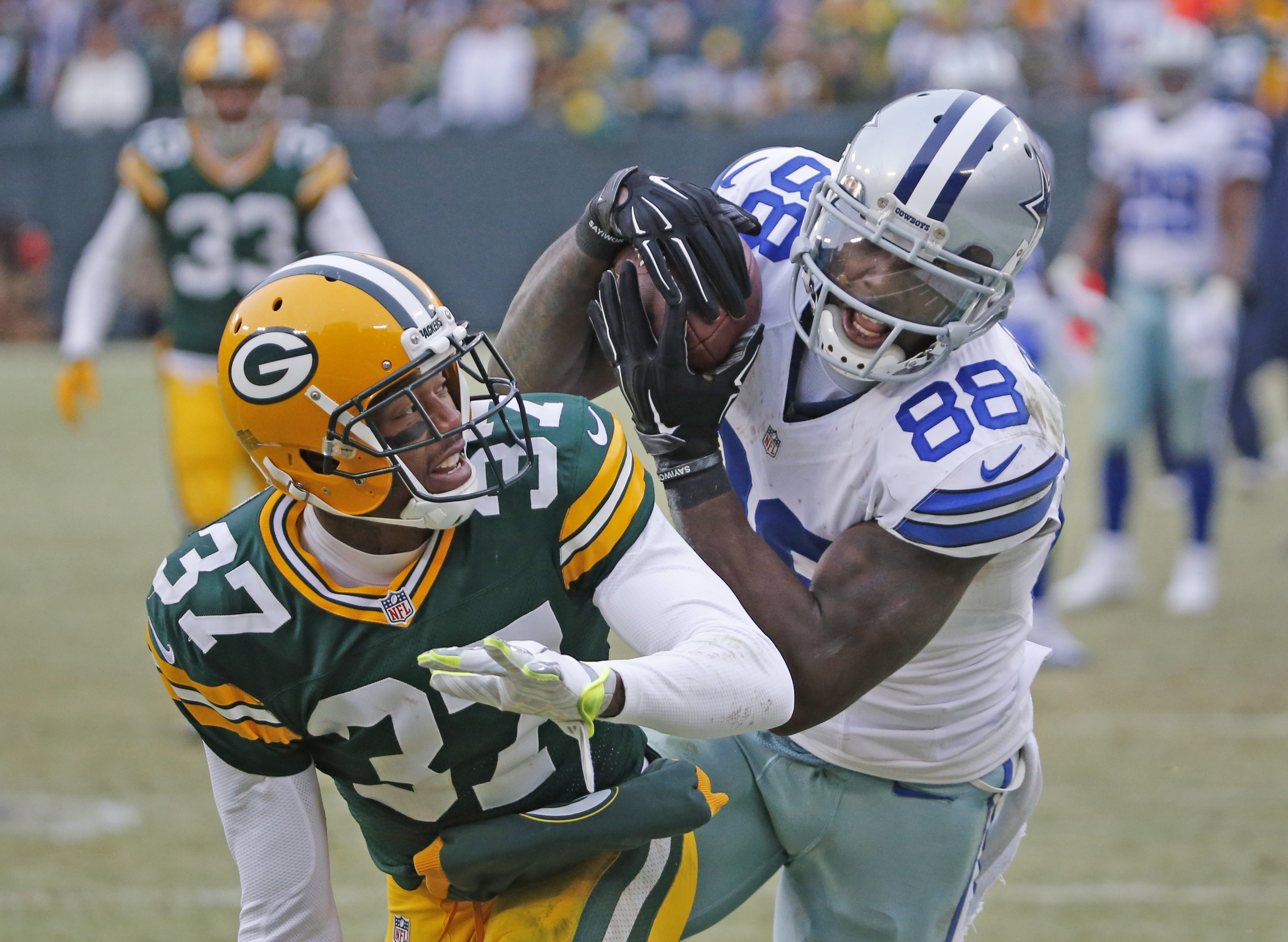 Green Bay Packers 37 Dallas Cowboys 36 - NFL report