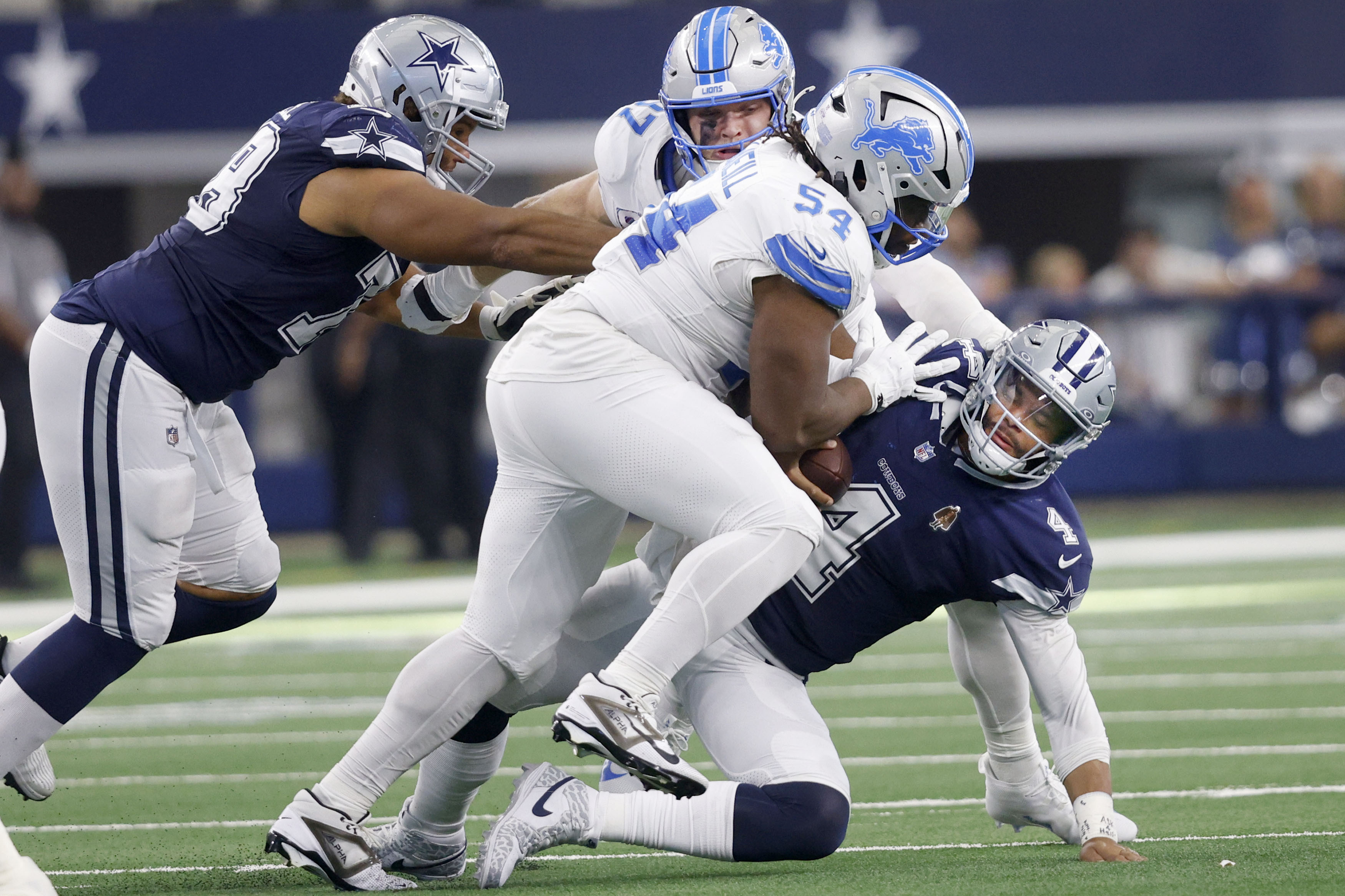 Nation reacts to Cowboys' first-half woes vs. Lions: Dallas plays 'second fiddle' at home