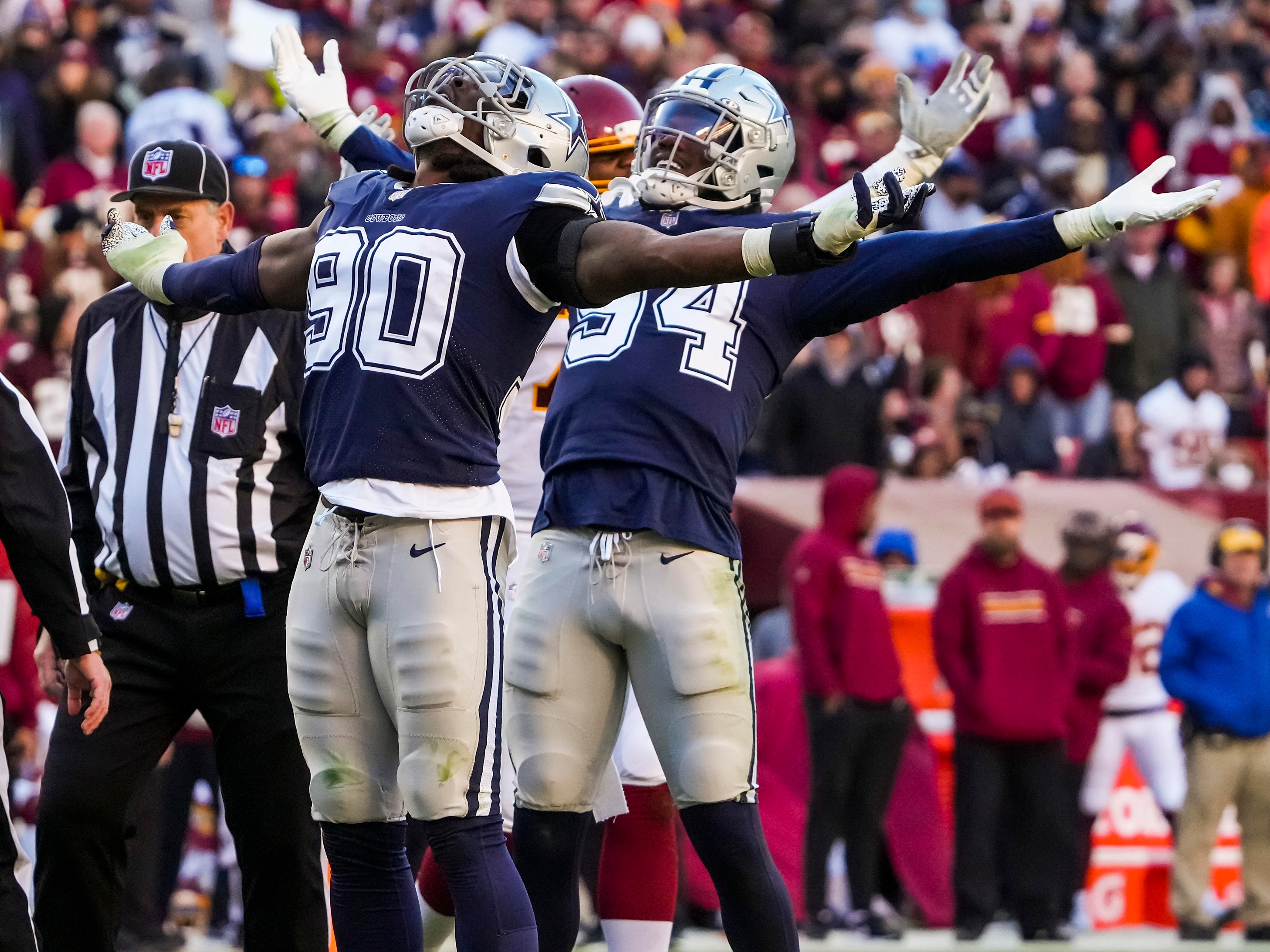 Cowboys' DeMarcus Lawrence earns player of the game for Week 15