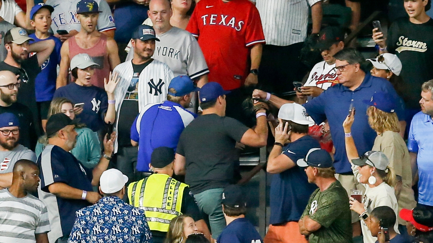 Aaron Judge's Record-Setting 62nd Home Run Ball Will be Auctioned - The New  York Times