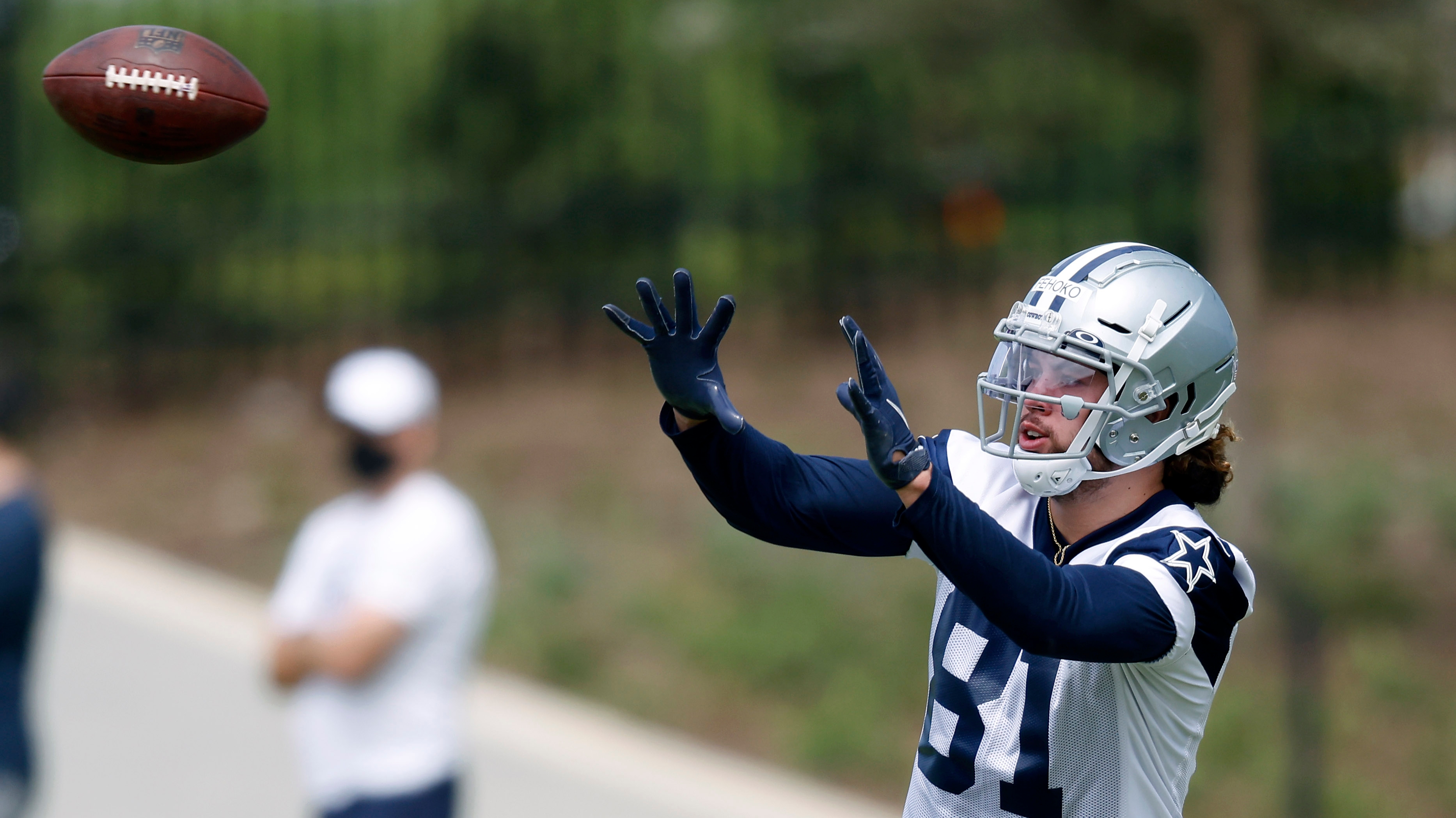 FRISCO, TX - JUNE 02: Dallas Cowboys wide receiver Simi Fehoko (81) makes a  catch during the