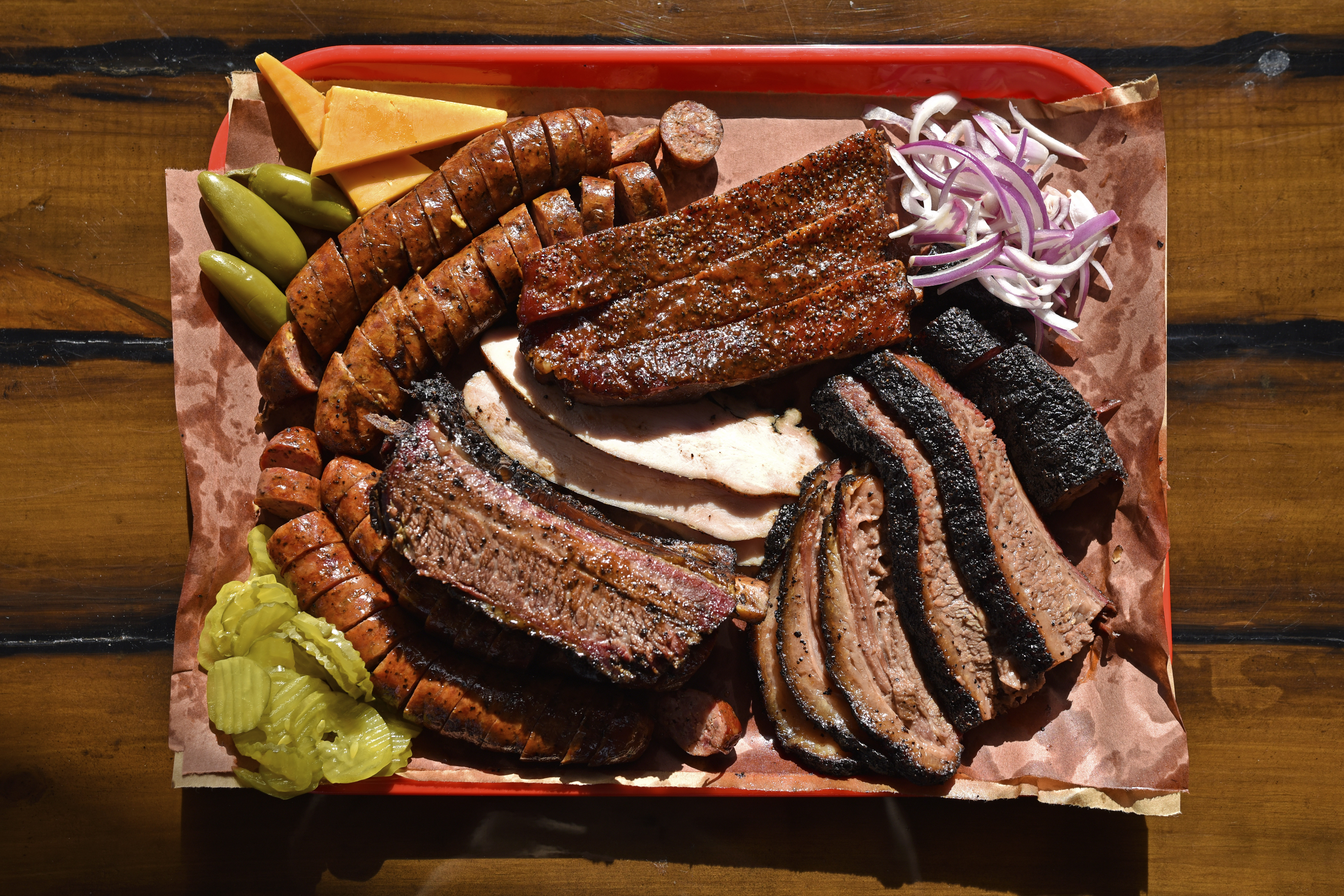 koppel Spreek uit Kauwgom Why is the barbecue business in Texas so hot-blooded? 4 notable family feuds