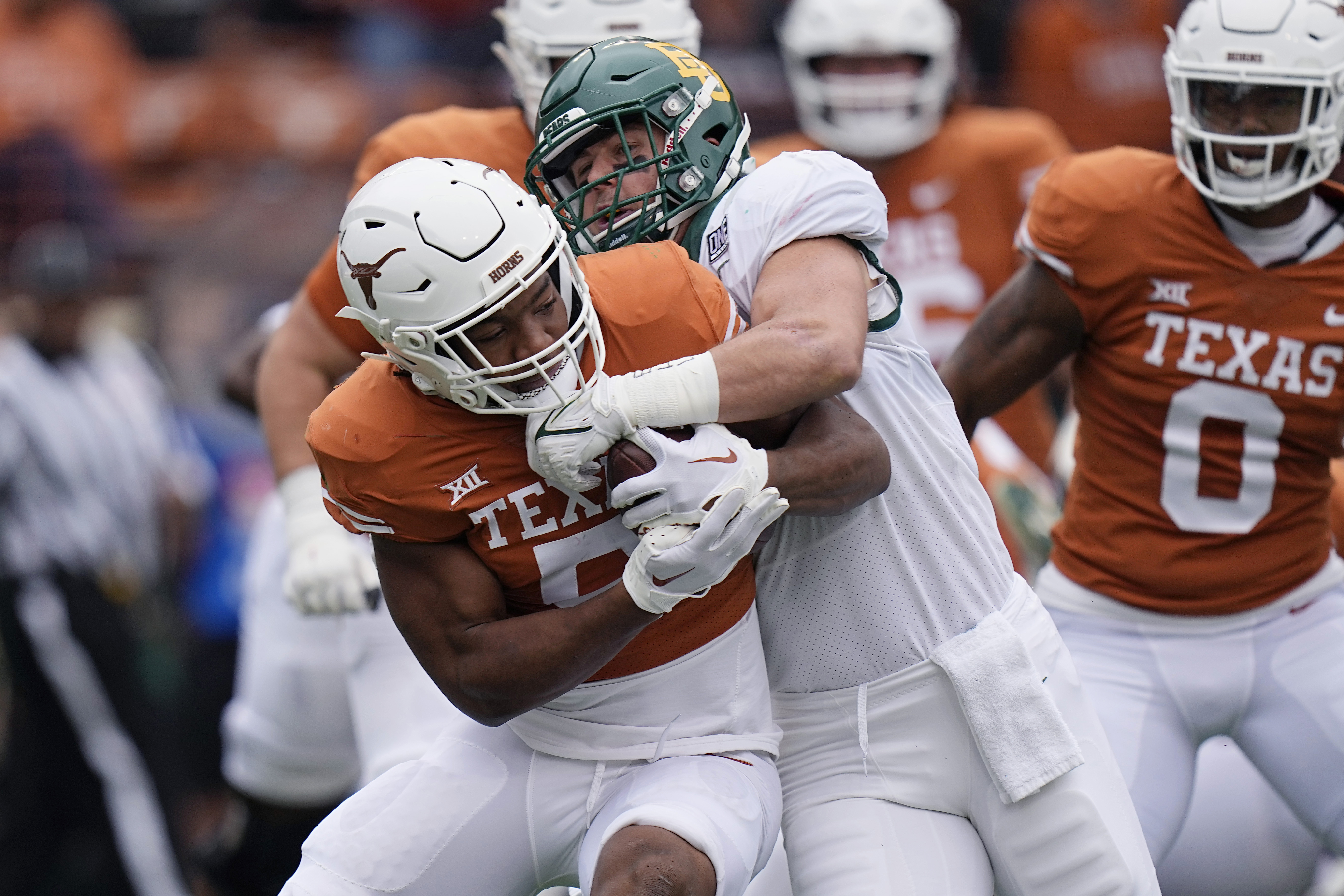 Longhorns Daily News: Roschon Johnson, others hope to increase NFL