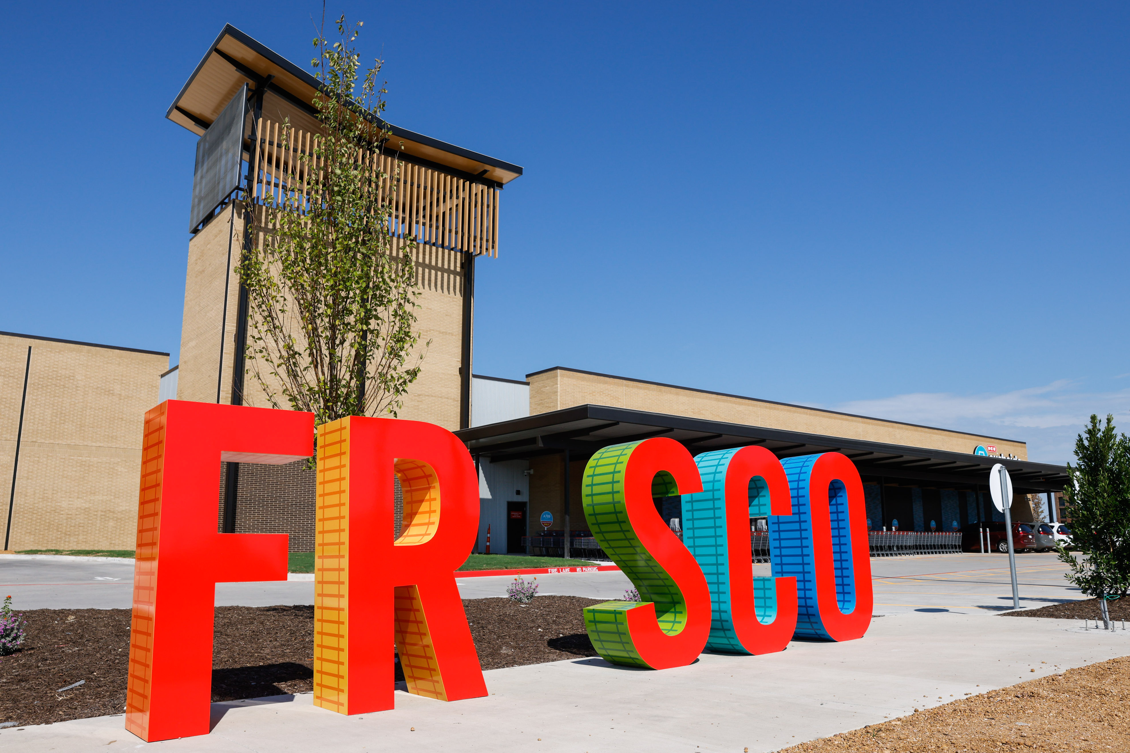 Take a sneak peek at the new H-E-B in Frisco before Wednesday's opening