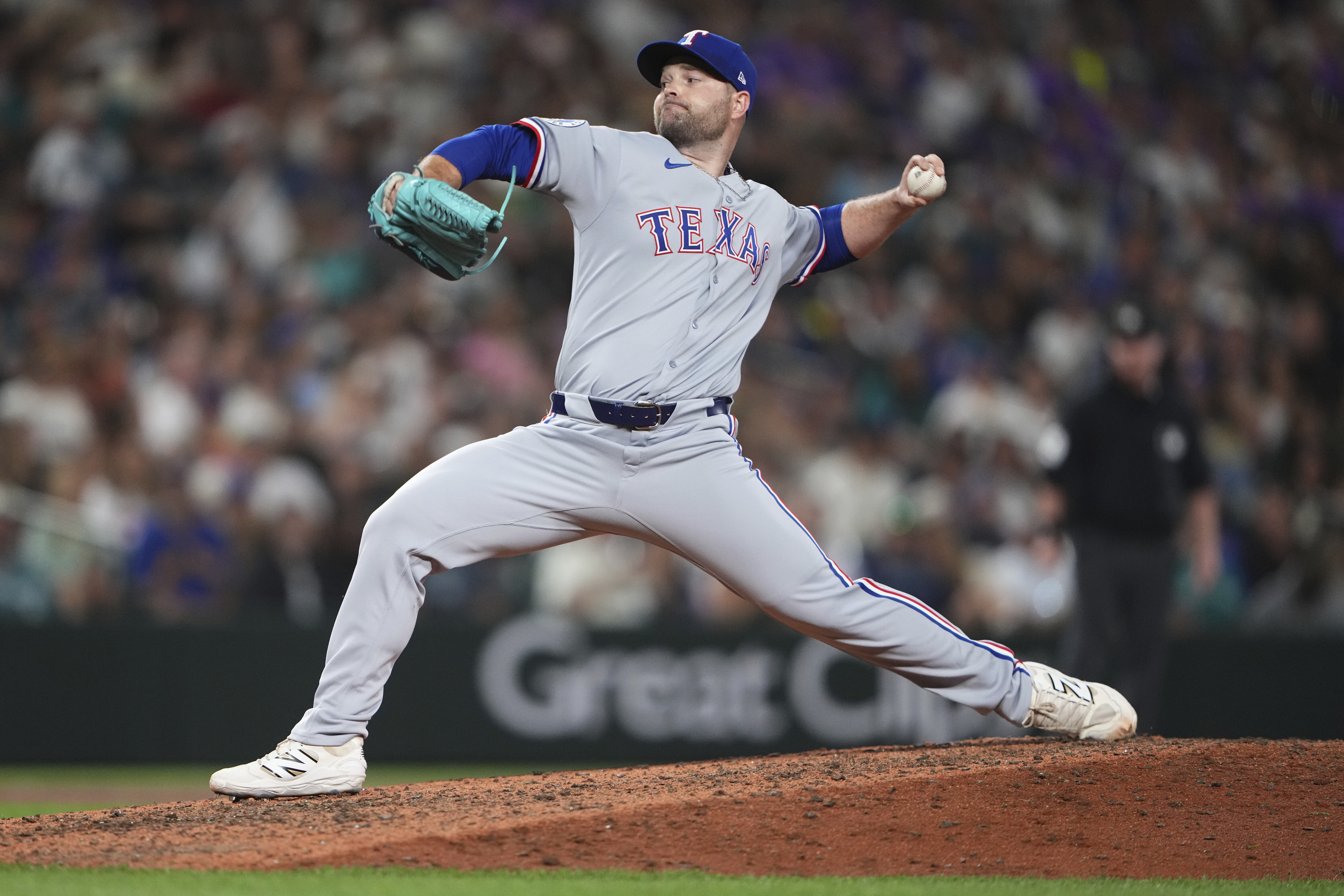 Danny Coulombe, Phil Maton introduce themselves to Texas Rangers with  impressive displays