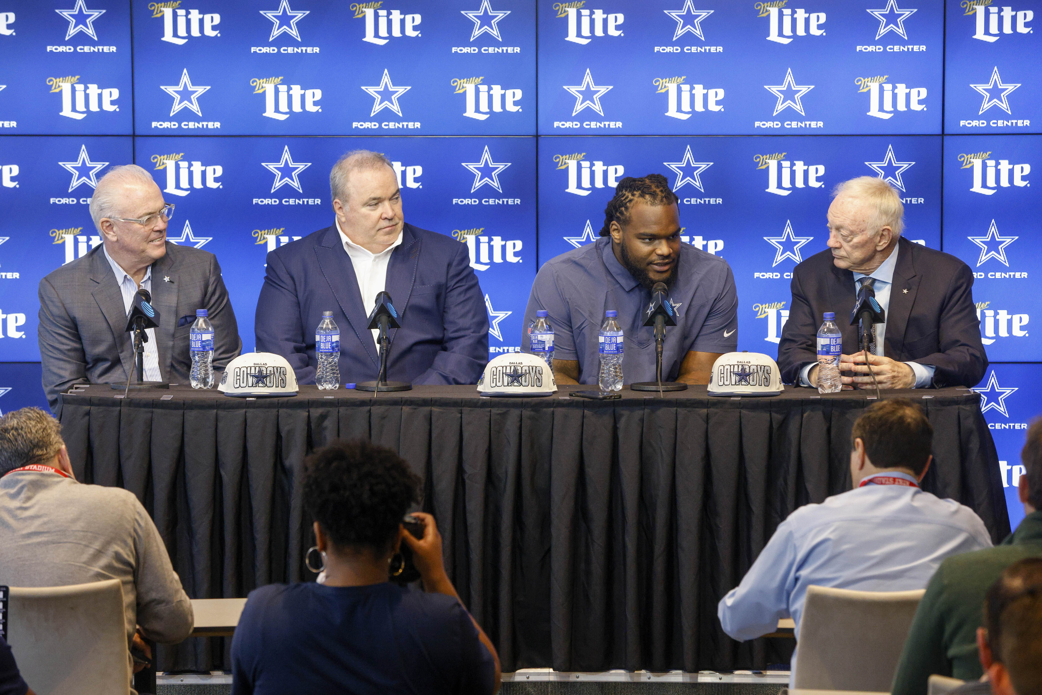 Photos: Dallas' First Round Pick Mazi Smith Looks At Cowboys' Super ...