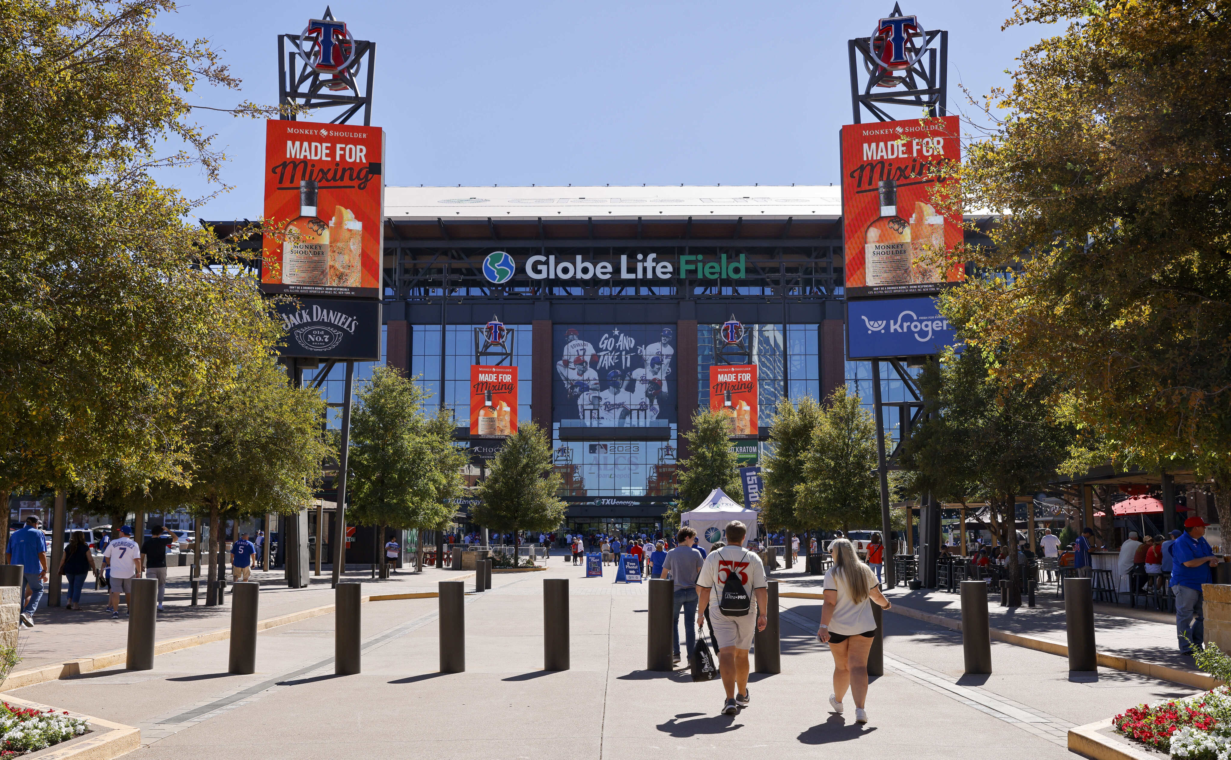 Delaware North debuts  Just Walk Out at Globe Life Field