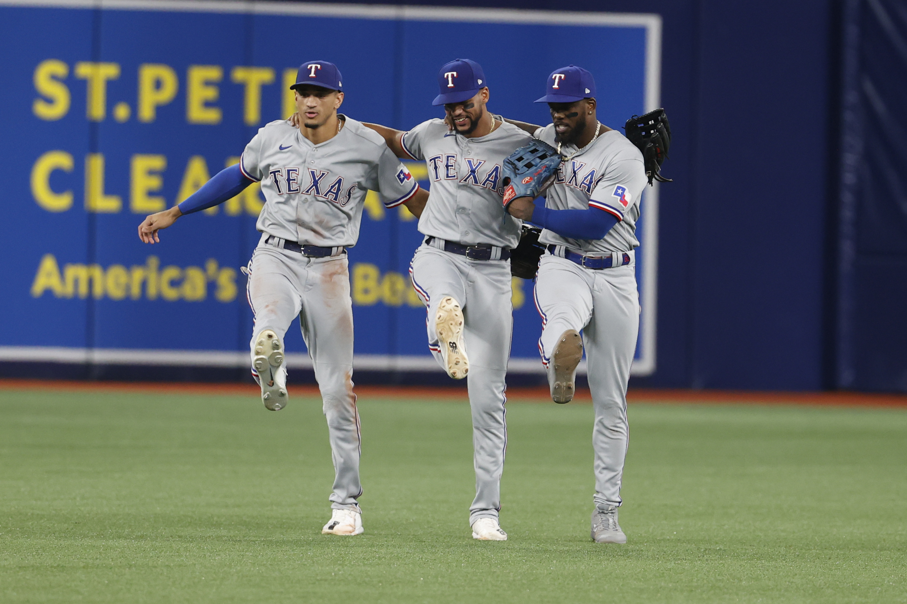 Way too early 2023 Texas Rangers opening day roster projection