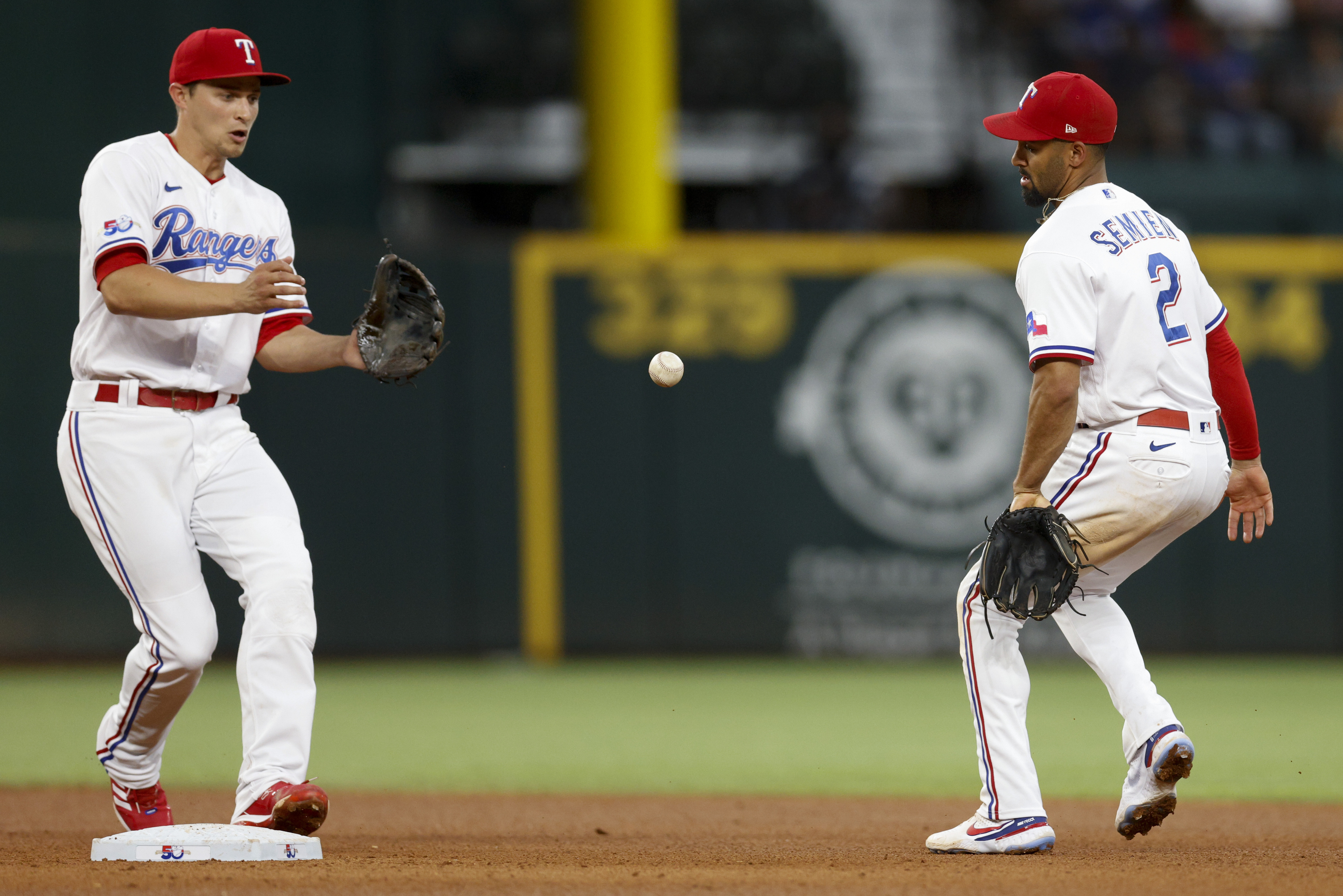 Marcus Semien's emotional night ignites Rangers, sends message to Astros