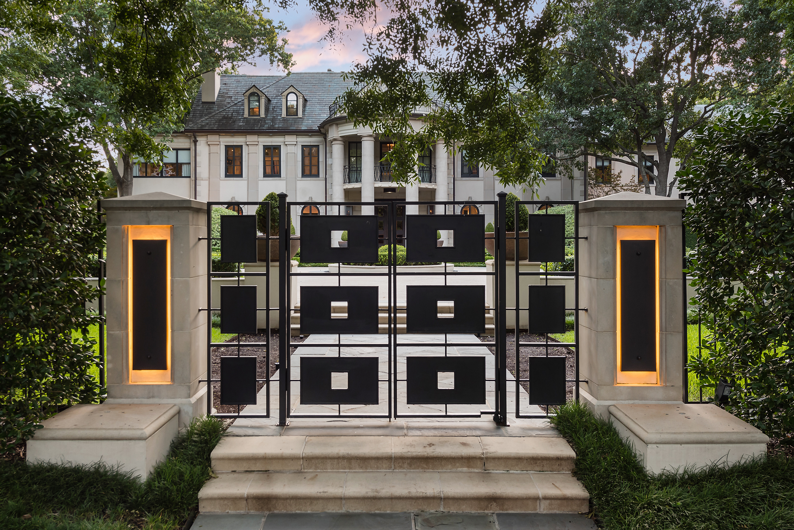 See A Dallas Ceo S University Park Home Built In The 19s And Priced At 22 5 Million