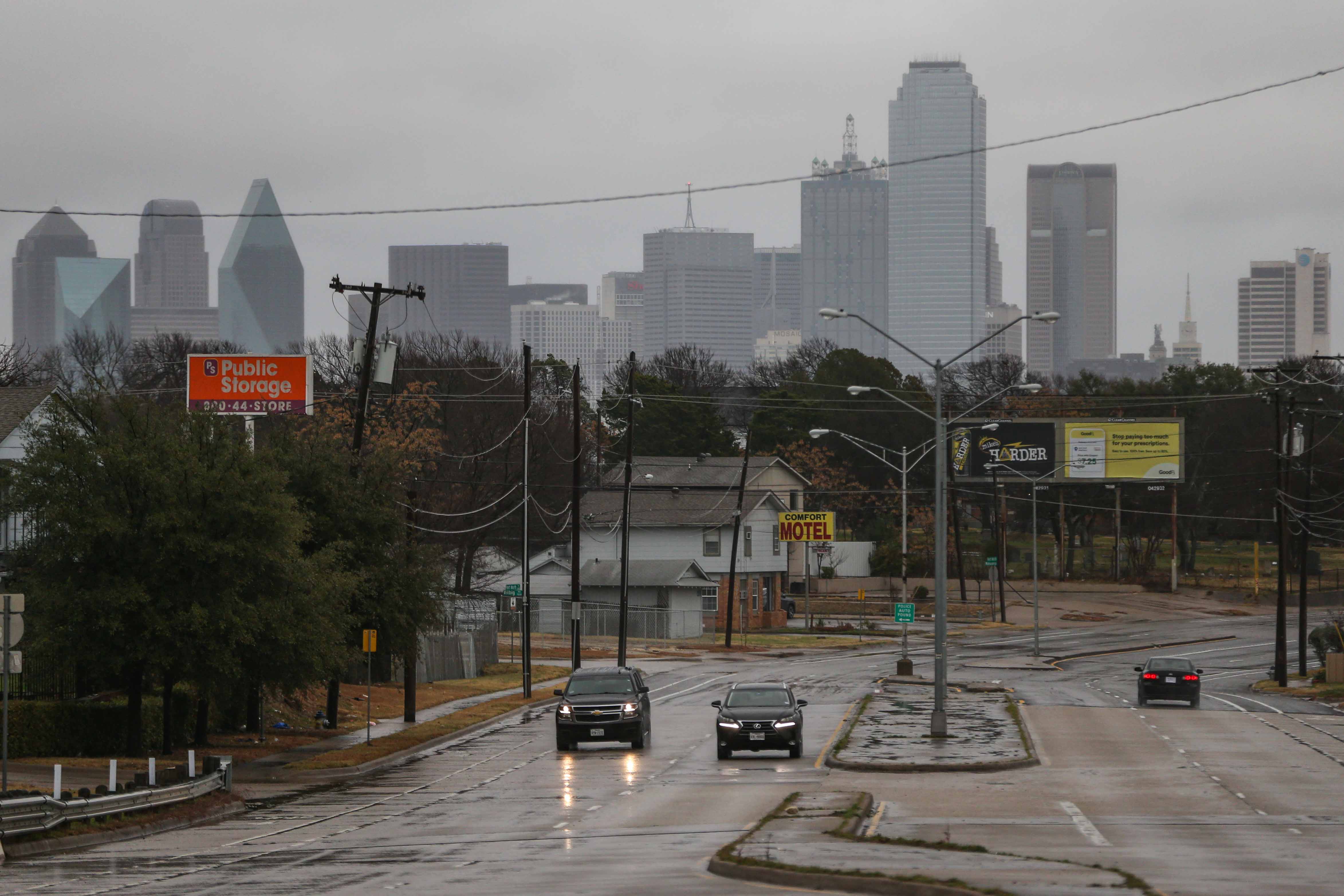 Traffic on Fort Worth Ave and Vilbig Road on a rainy day in Dallas on Wednesday, Dec 30,...