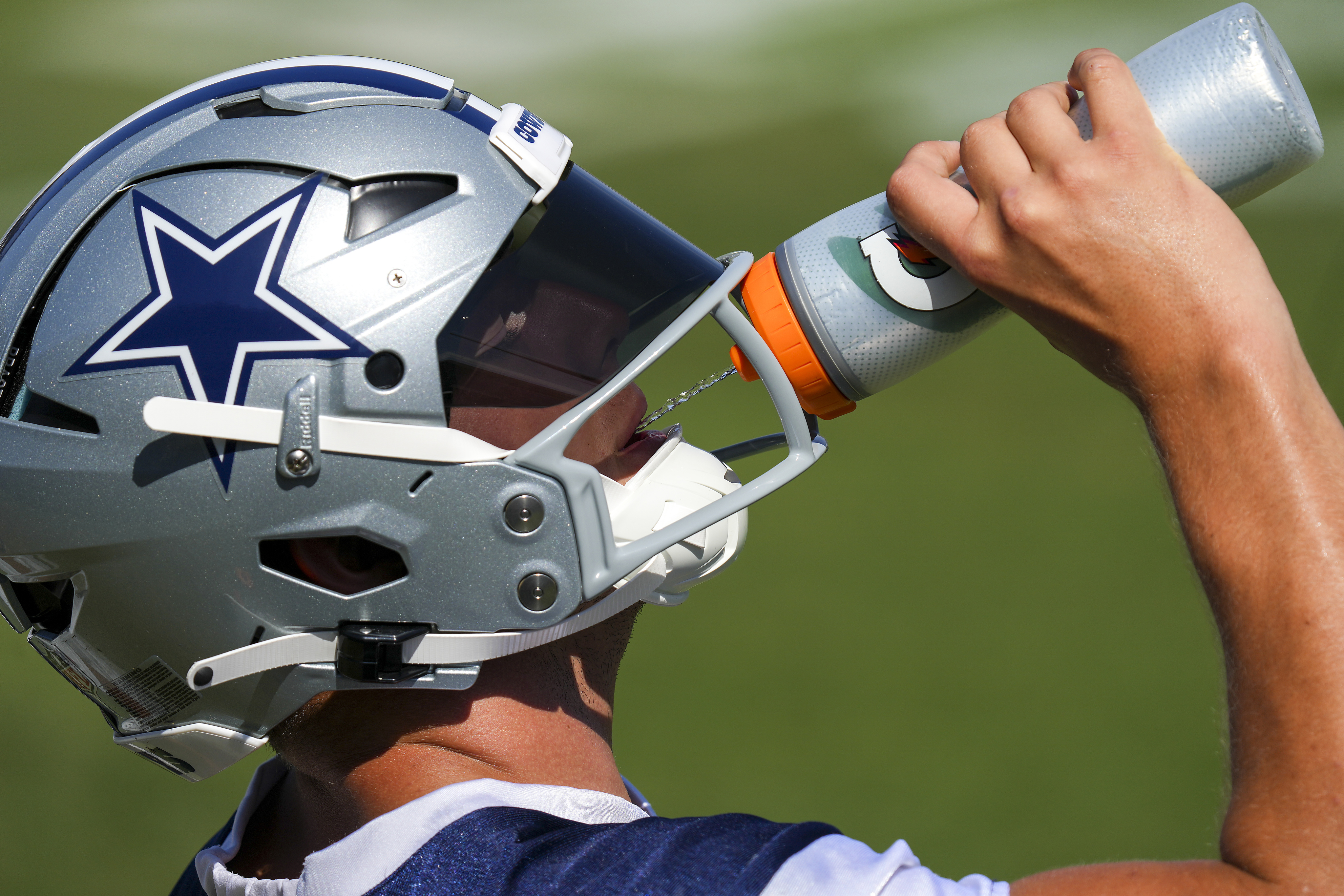 Cowboys training camp Day 3 in pics, crazy Vasher grab top highlight