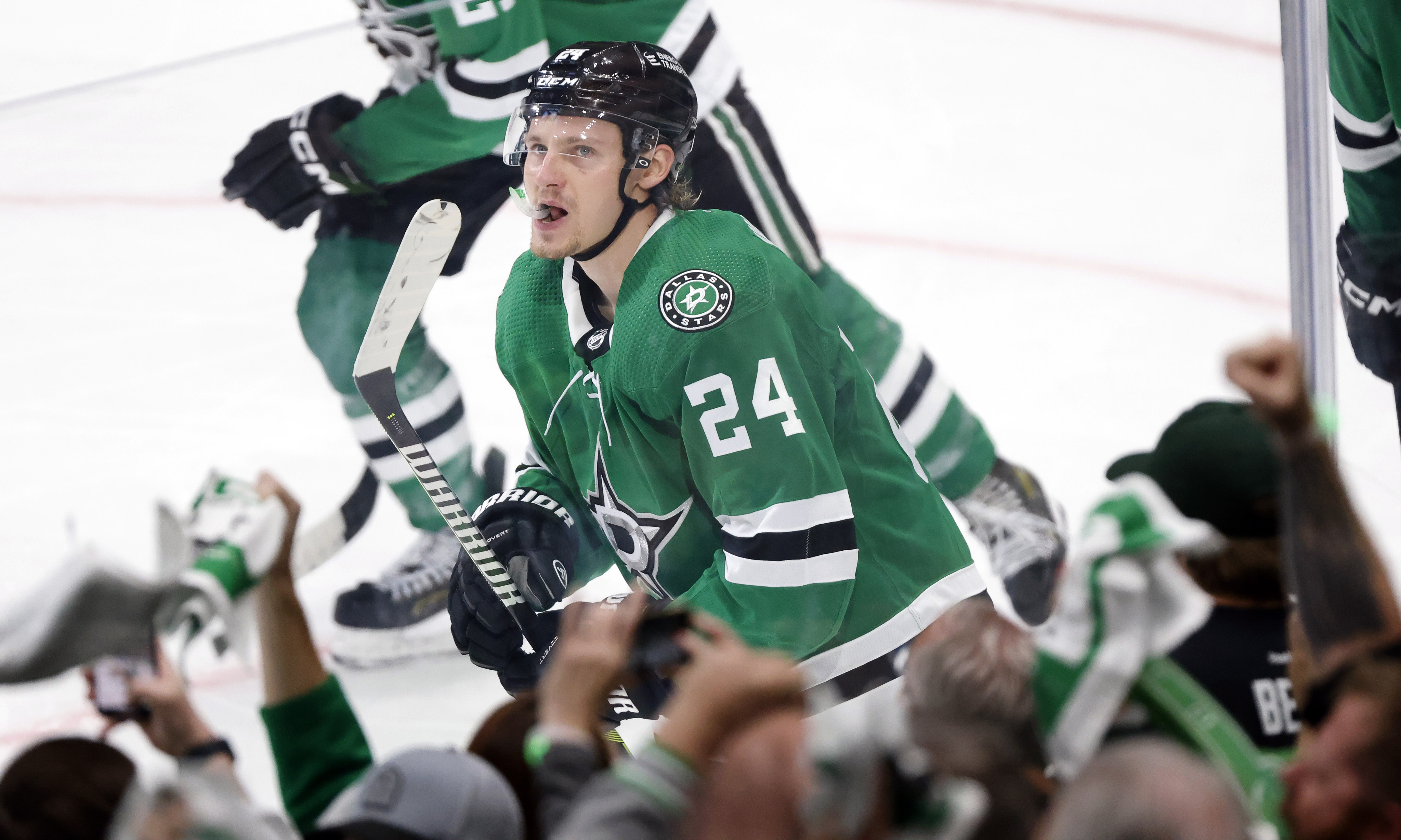 Photos Hats off to Roope Hintz and the Dallas Stars' Game 2 victory