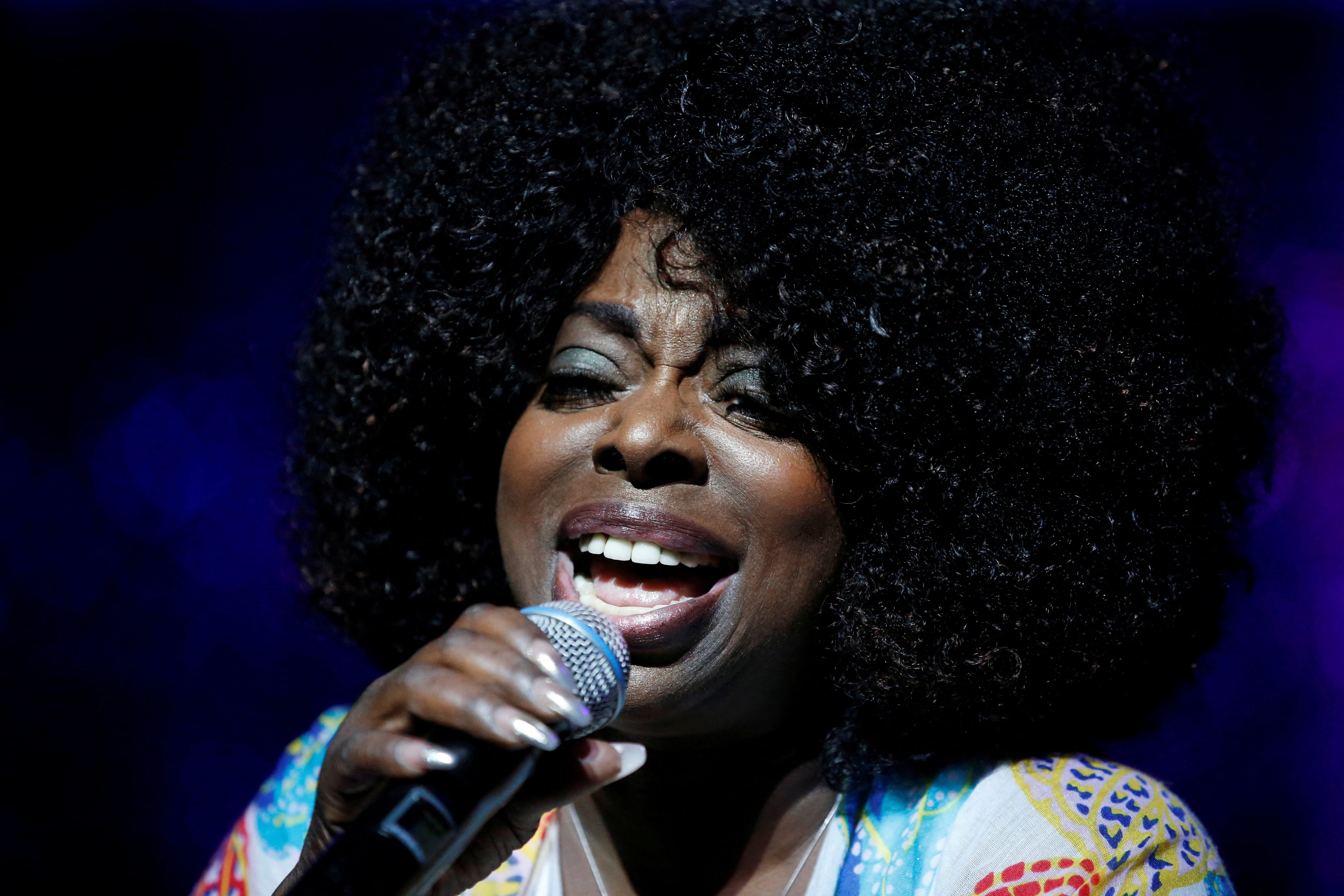 R&B singer Angie Stone killed in car crash