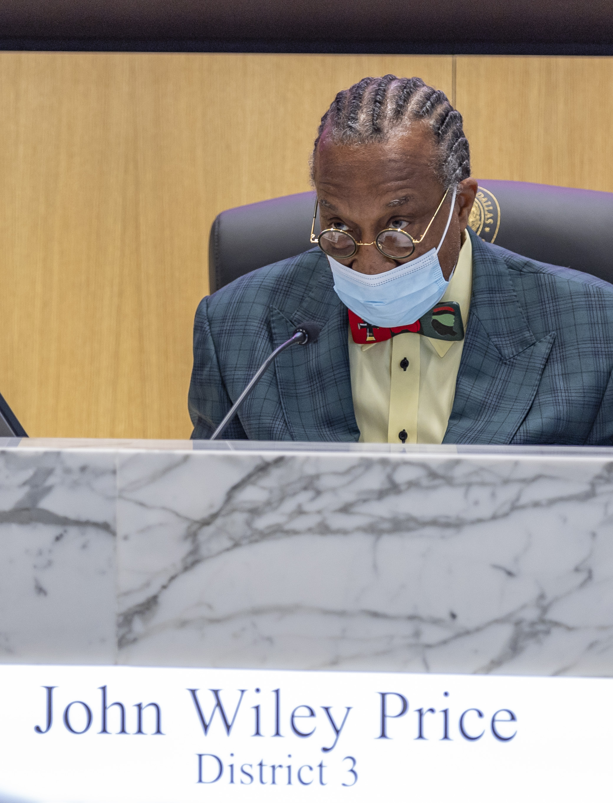 Dallas commissioners may consider cutting judges' pay over case backlog