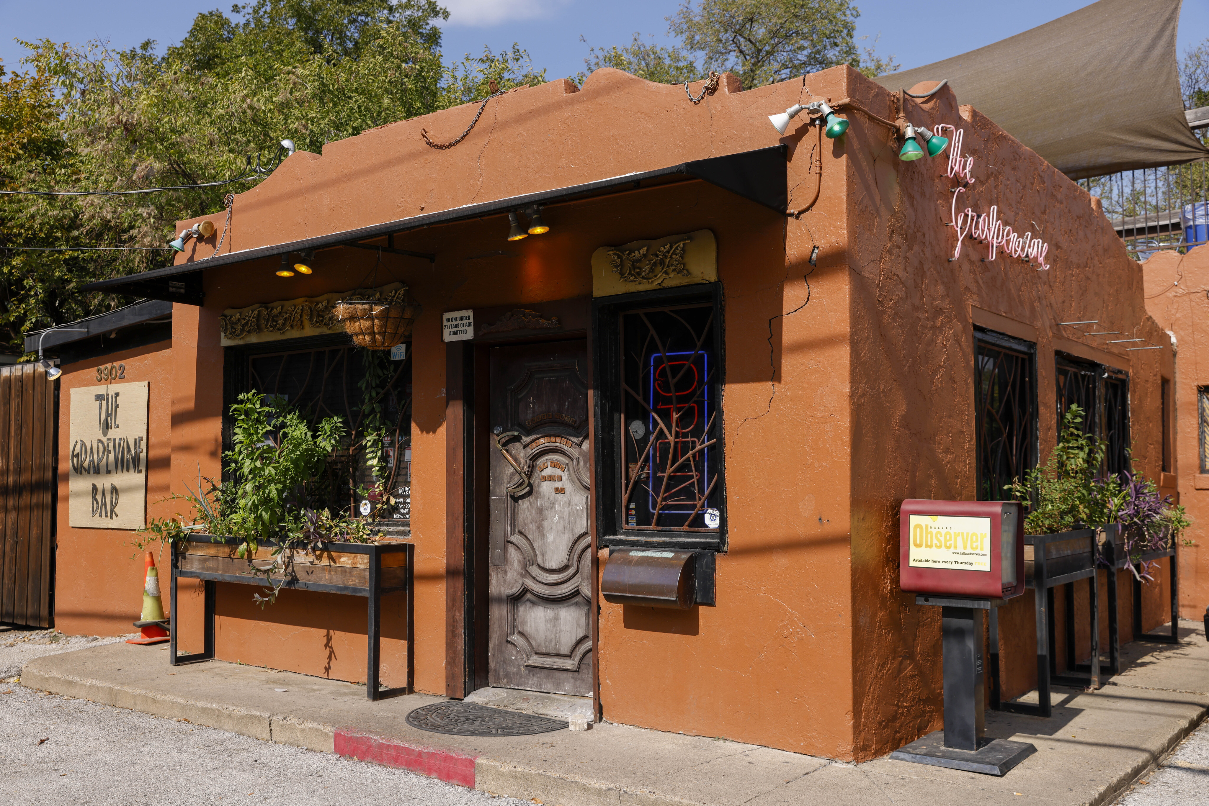 Historic Dallas dive Grapevine Bar isn't closing — but it will move