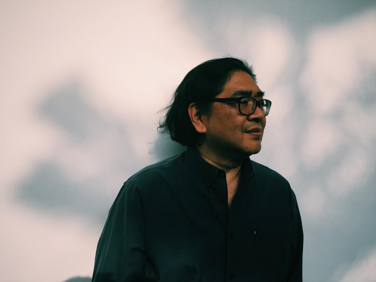 Según Eduardo Tokeshi, "la muerte puede ser un personaje festivo, celebratorio. Esta muerte me descubrió que solo el amor puede salvarnos".