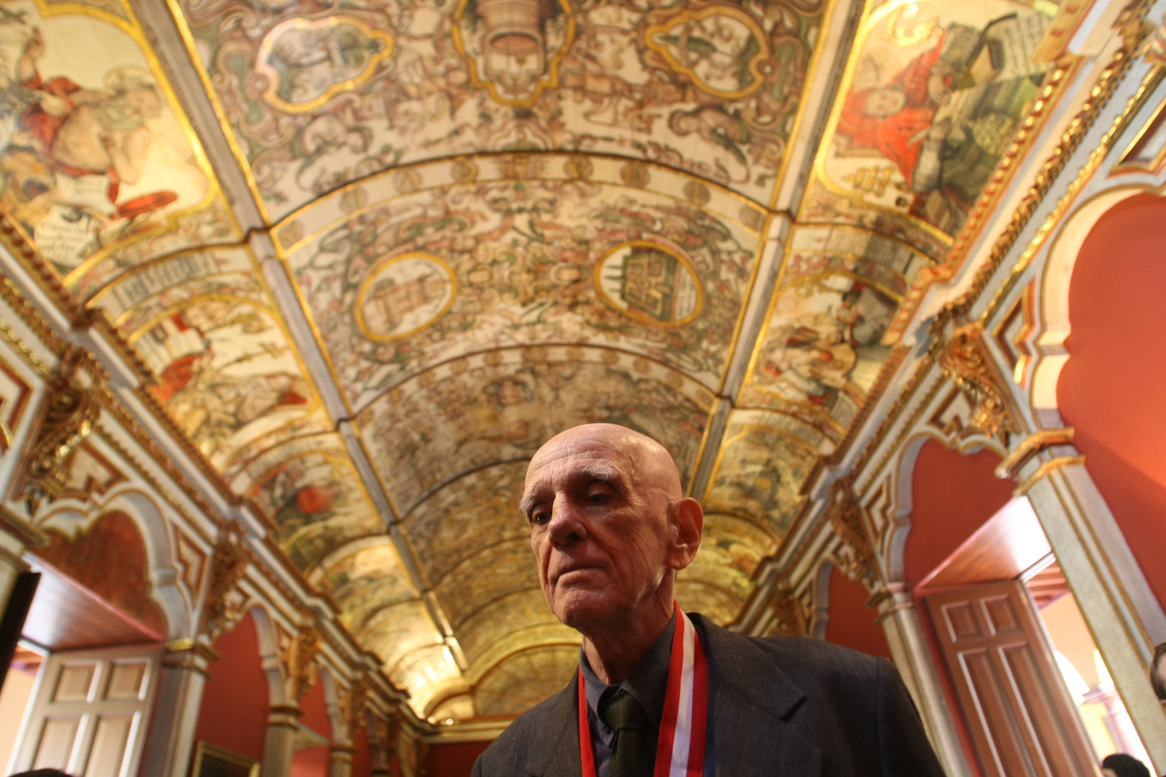 Sus novelas policiales llevan al lector al centro de la violencia cotidiana. El escritor brasileño visitó Lima por última vez en 2009 para recibir el grado Honoris Causa de la UNMSM. (Foto: Miguel Bellido/El Comercio)