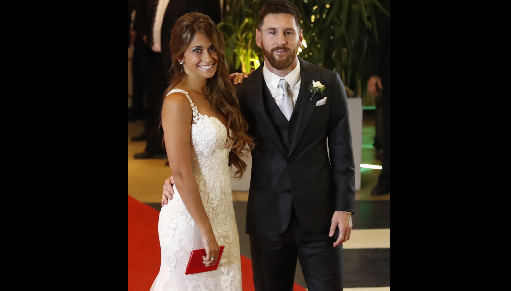 Antonella Roccuzzo: Este es el elegante vestido de novia que luce en su  boda con Lionel Messi [FOTOS] | DEPORTES 