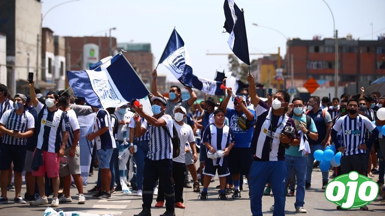 La Victoria Hinchas De Alianza Lima Realizan Banderazo En El Exterior Del Estadio Matute Video 6875