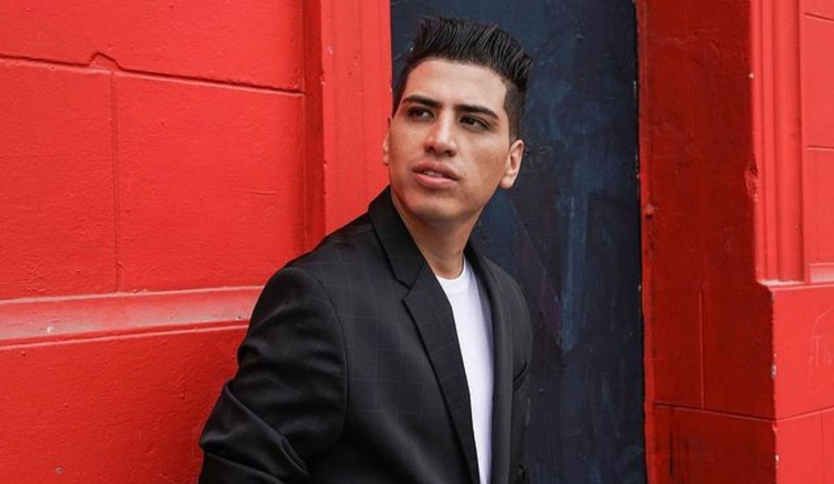 John Kelvin enfrenta una nueva polémica por denuncia de agresión de su actual pareja. (Foto: @johnkelvinoficial).