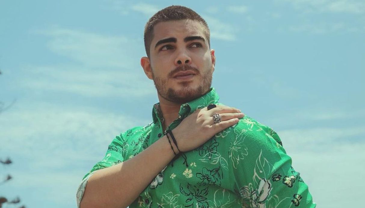 Álvaro Rod celebra que “Escúchame mi amor” es la canción más escuchada en Perú. (Foto: Instagram)