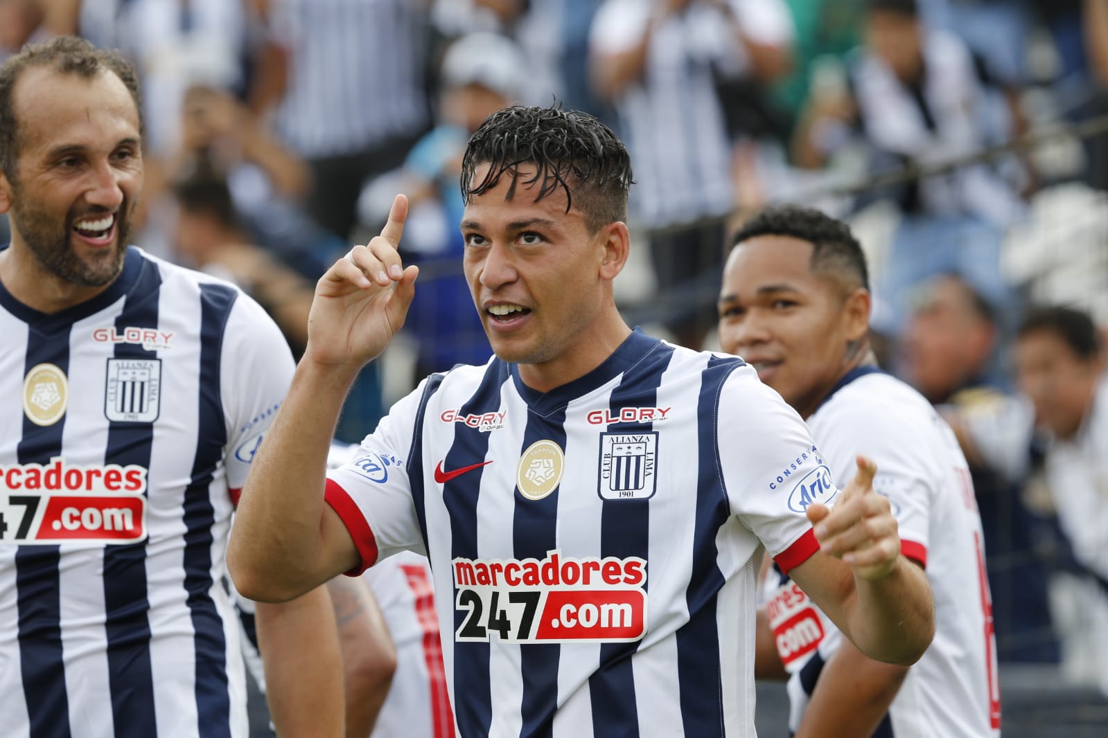 Alianza Lima, con gol de Benavente, revirtió el marcador vs. Mannucci y