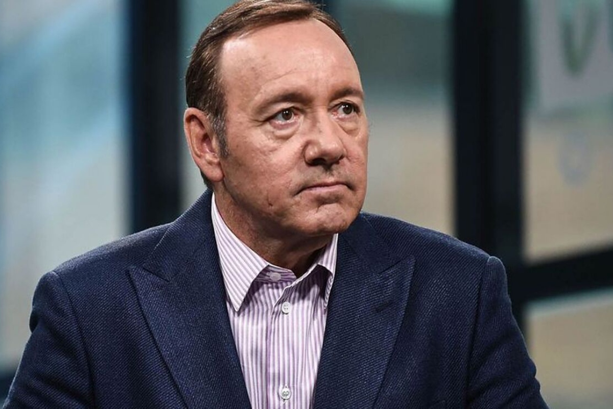 Kevin Spacey en medio de un escándalo tras ser acusado de acosar sexualmente.