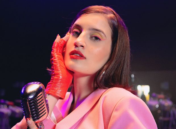 Ania se posiciona como una de las voces emergentes del pop latino. (Foto: Producción ANIA)