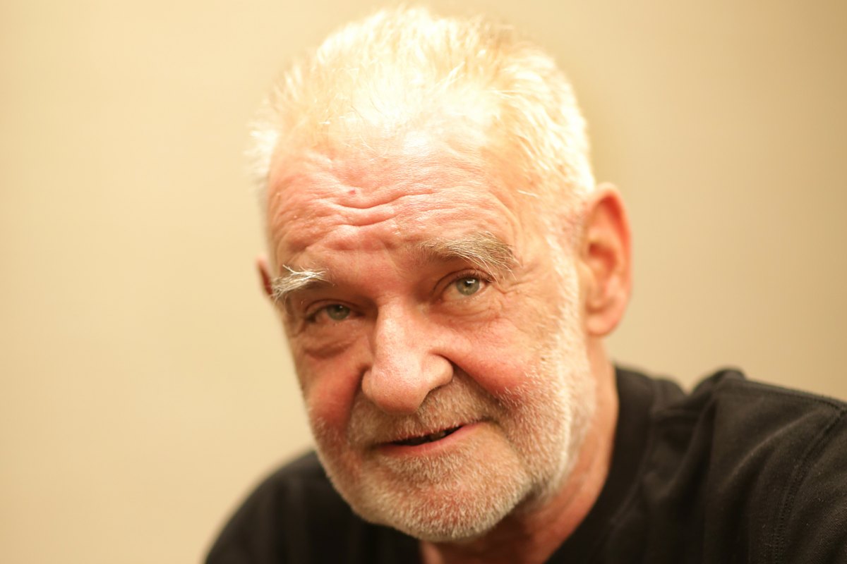 Bela Tarr, renombrado guionista, actor y director de cine que ha realizado una obra muy selecta considerada de culto. Imagen captada durante su visita a la capital en 2018.