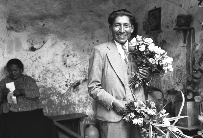 Fotógrafo Martín Chambi y su esposa Manuela López, en poco conocida instantánea de la pareja (Foto: Martín Chambi).