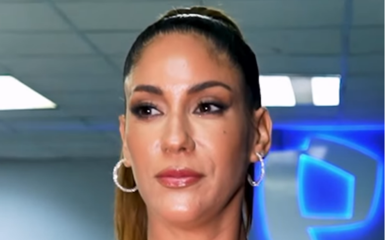 La conductora vuelve al sillón rojos de 'El Valor de la Verdad' para contar nuevos detalles sobre sus polémicas | Foto: Instagram (Captura)