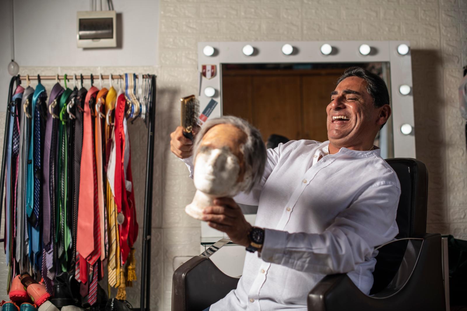 Carlos Álvarez se prepara para presentar su show “Dios es peruano” en la Cúpula de las Artes de Surco los días 14 y 16 de febrero. Las entradas se venden en Teleticket.