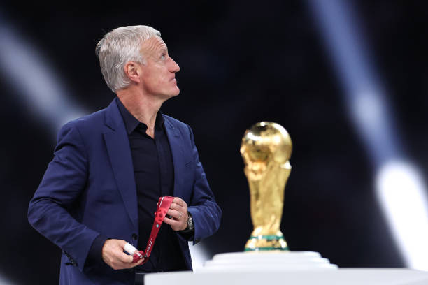 Didier Deschamps dos títulos mundiales con Francia: uno como jugador y otro como técnico. (Foto: Getty Images)
