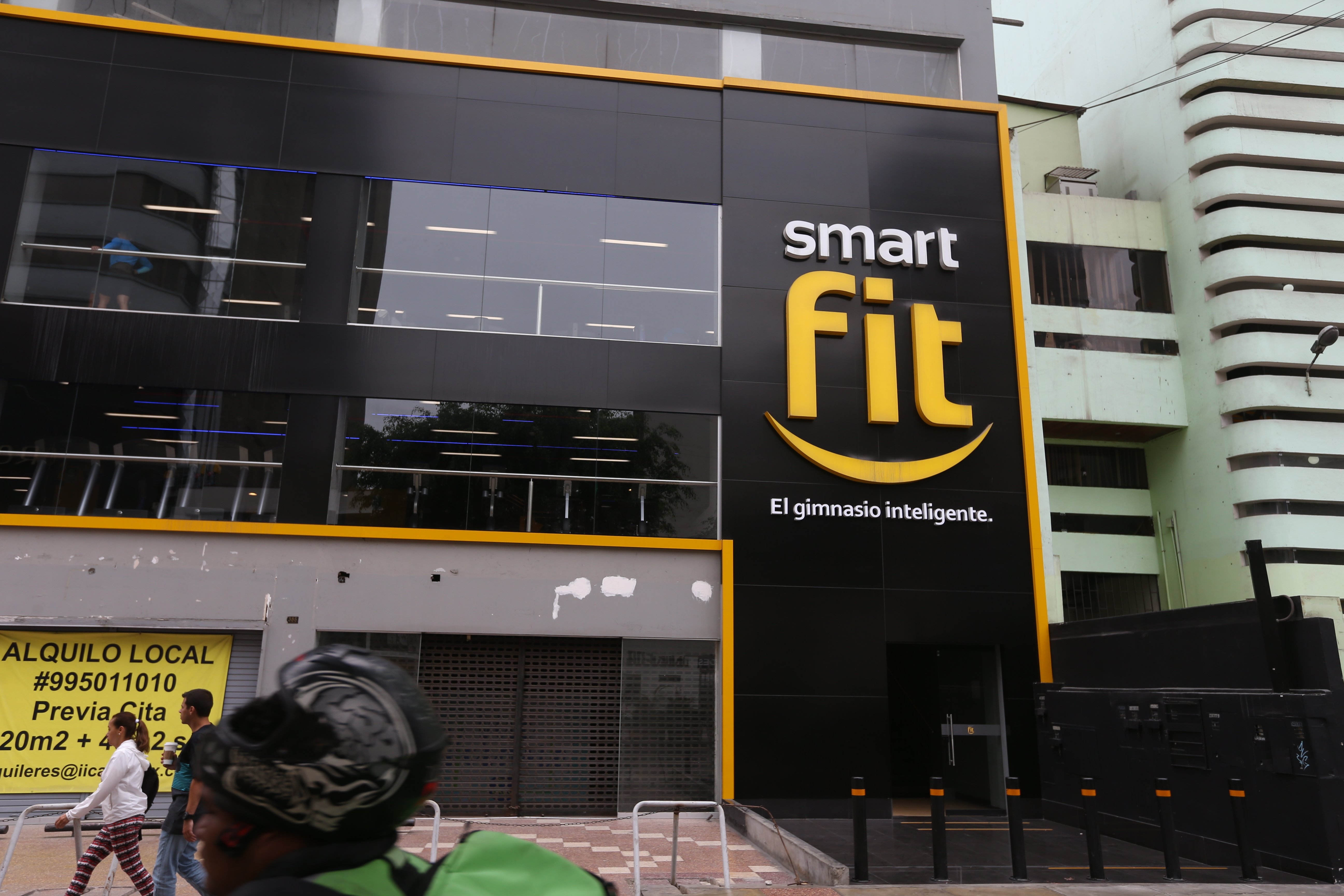 Smart Fit concreta compra de gimnasios de la cadena Gold´s Gym, ECONOMIA