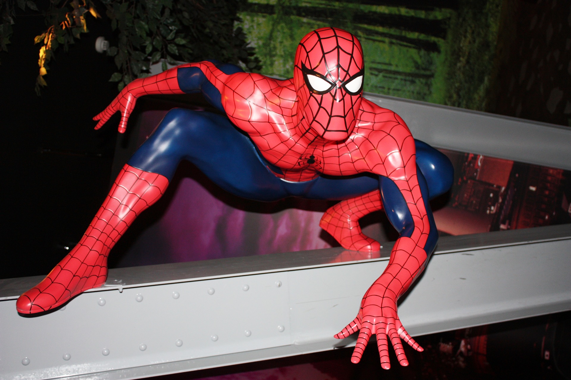 YouTube viral: Spider-Man | Niños se dejan morder por una venenosa araña  para imitar a Peter Parker y convertirse en el 