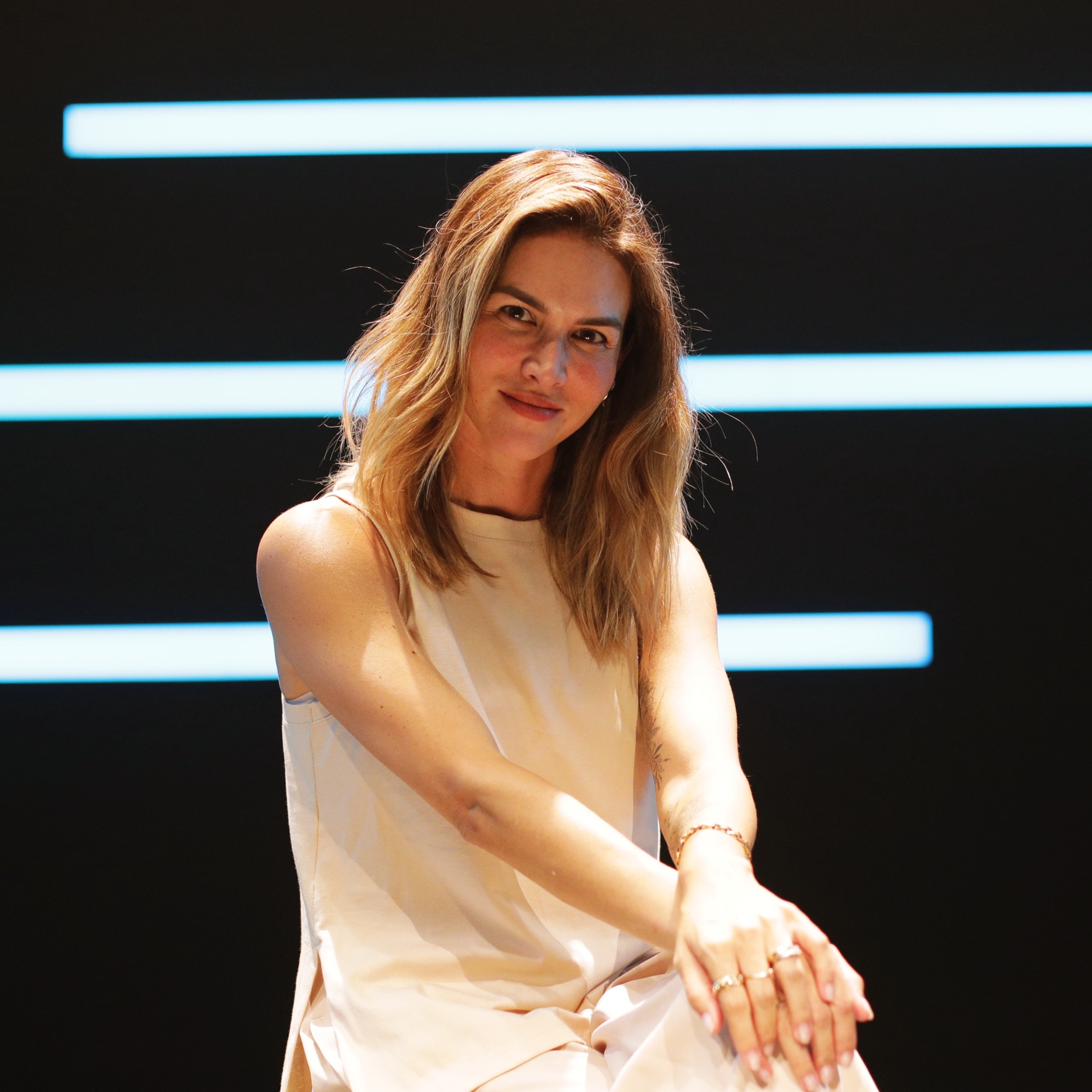 Anahí de Cárdenas posa para el lente de El Comercio en el set de F*ck Cáncer, obra en la que también participan Andrés Salas, Víctor Prada, Merly Morello, Verony Centeno y Mariana Vilchez.