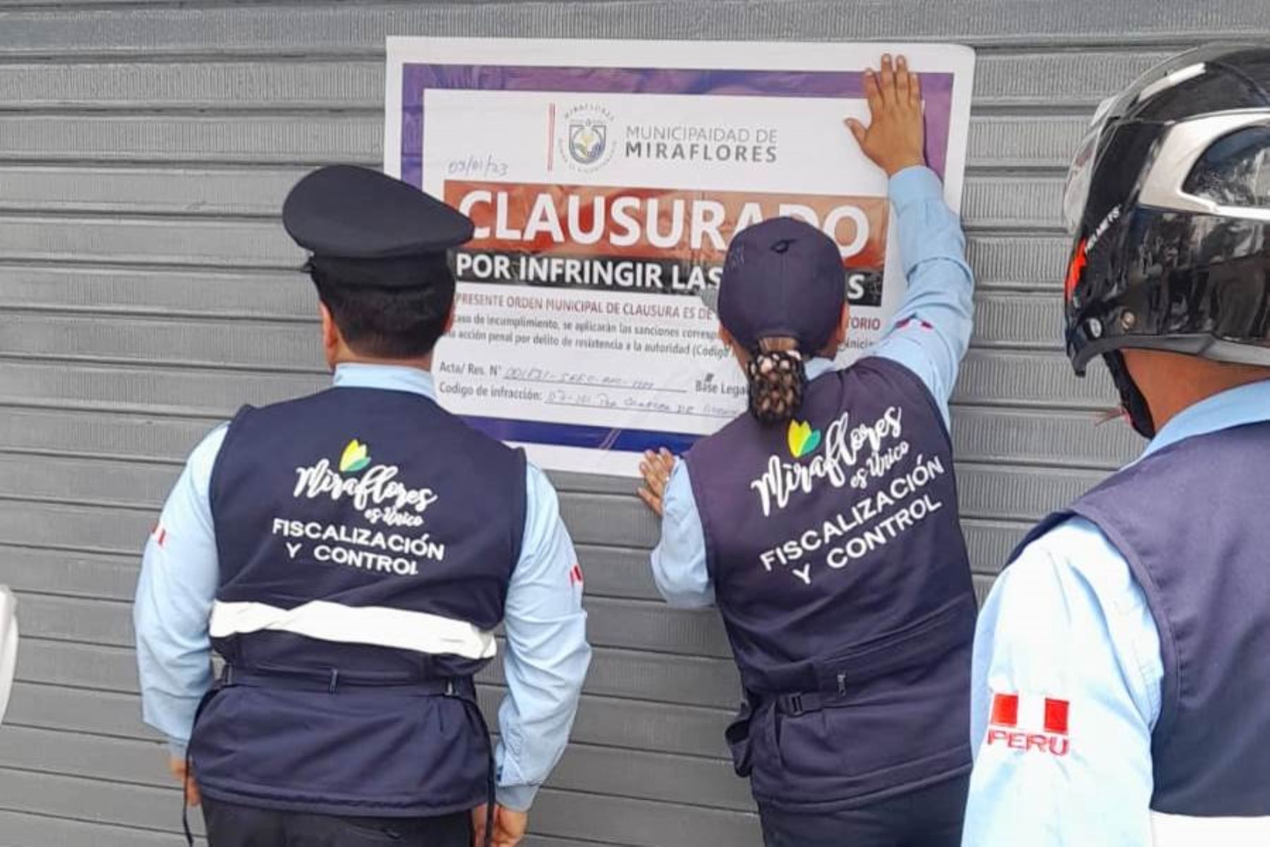 Municipalidad de Miraflores clausura el mercado Santa Cruz por no contar con certificado de inspección técnica. Foto: Municipalidad de Miraflores