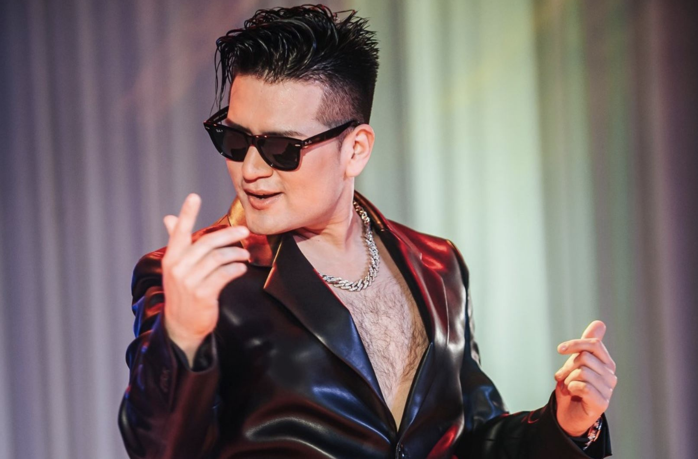 Deyvis Orosco fue captado en fiesta con mujer desconocida: ¿qué hizo el cantante?  | (Foto: difusión)