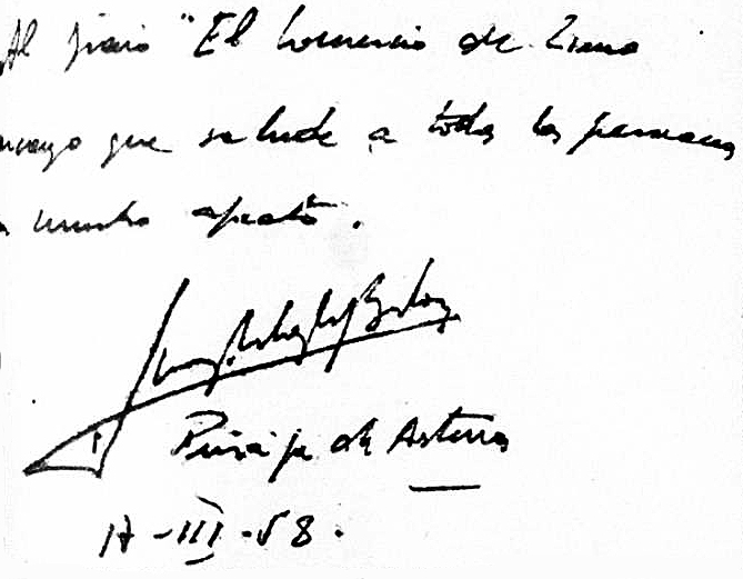 De puño y letra de Juan Carlos de Borbón para los lectores de El Comercio. Un gesto durante la entrevista que lo enalteció. (Foto: GEC Archivo Histórico)   