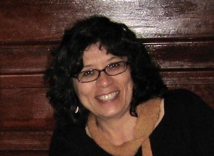 La historiadora Cecilia Méndez es una de las impulsoras del proyecto “Narra la independencia desde tu pueblo, distrito o ciudad”, que invita a la ciudadanía a reescribir la historia. Foto: Carla Granados