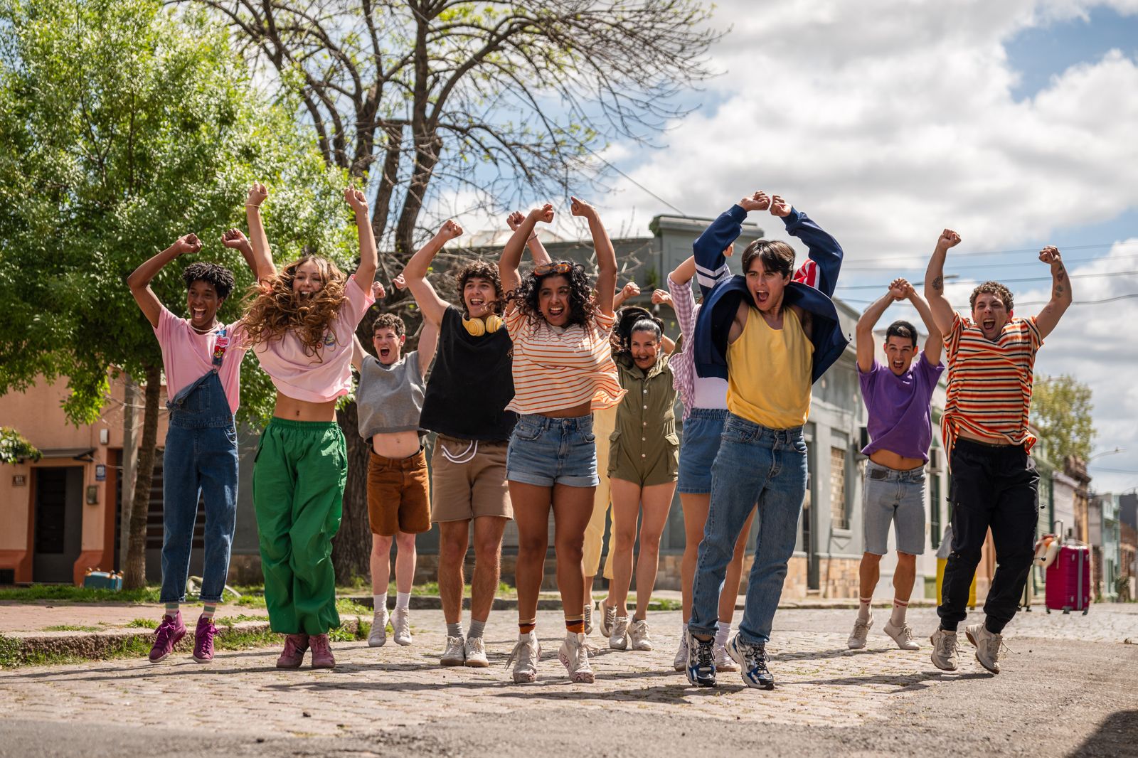 Imagen del primer tráiler de "Locos de amor: mi primer amor", película peruana.