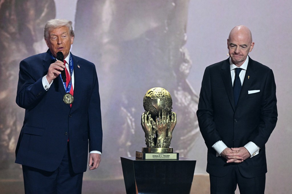 Donald Trump es muy cercano a Gianni Infantino, presidente de la FIFA. (Foto: Jim Watson / AFP)