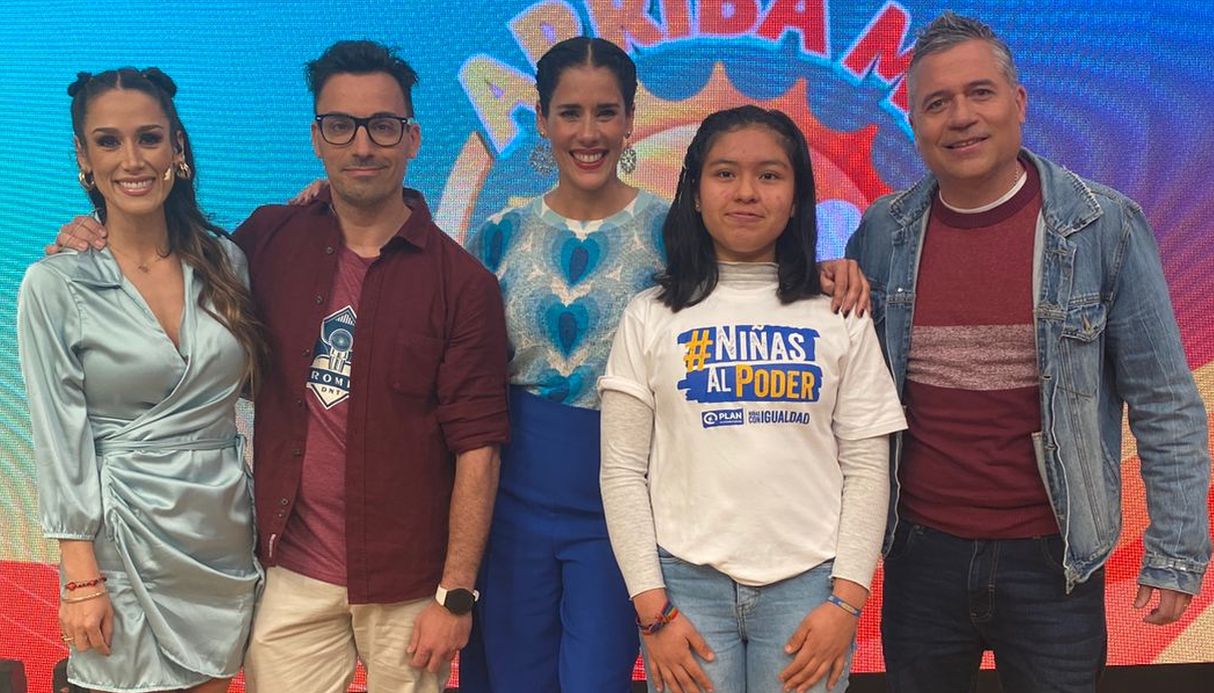 “Arriba Mi Gente”: Adolescente condujo segmento del programa como parte de la campaña “Niñas al poder”. (Foto: Latina)