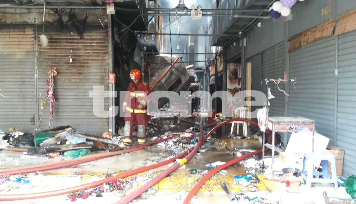 Cercado De Lima: Galería Donde Inició Voraz Incendio Era Una Bomba De ...