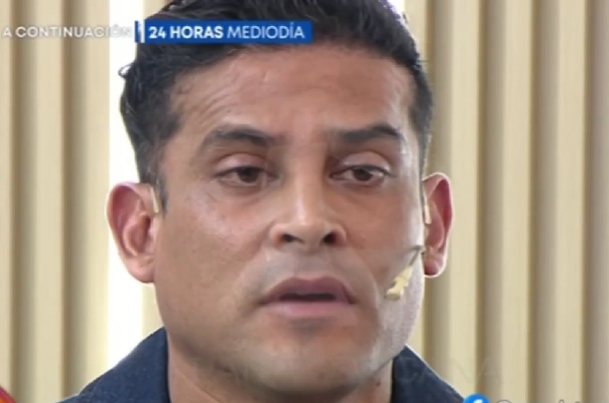 Christian Domínguez rompe en llanto al hablar de la polémica con su hija. (Foto: Captura de video)