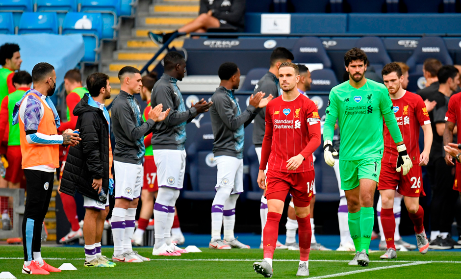 Manchester City le hizo un 'pasillo de honor' al Liverpool | Foto: AFP/EFE/AP
