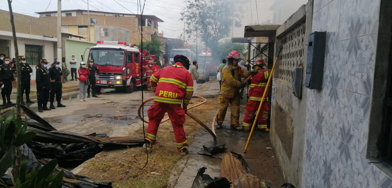 Abuelitos Lo Pierden Todo En Terrible Incendio Que Calcinó Toda Su ...