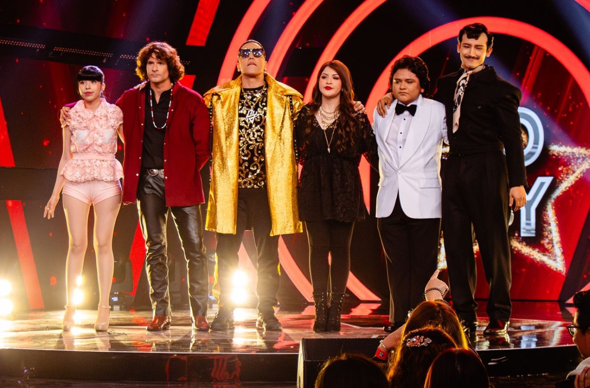 José José, Daddy Yankee y Denisse Guerrero cayeron en sentencia tras “reto del espejo”. (Foto: Latina)